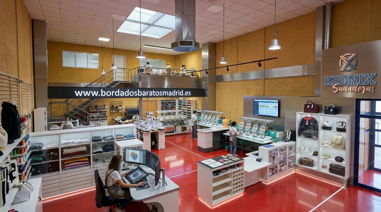Taller de personalización y bordado de Kronix y Bordados Madrid